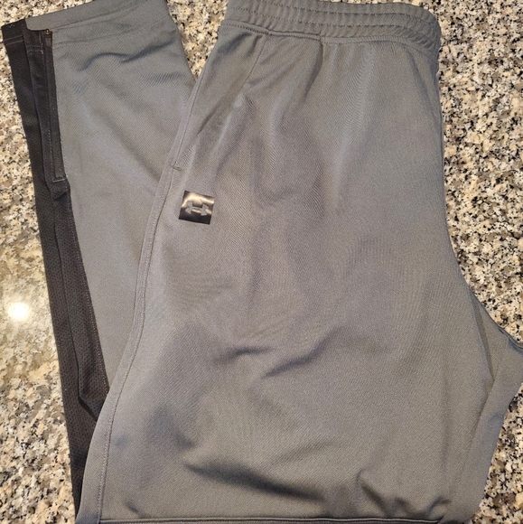 mens track pants under armour